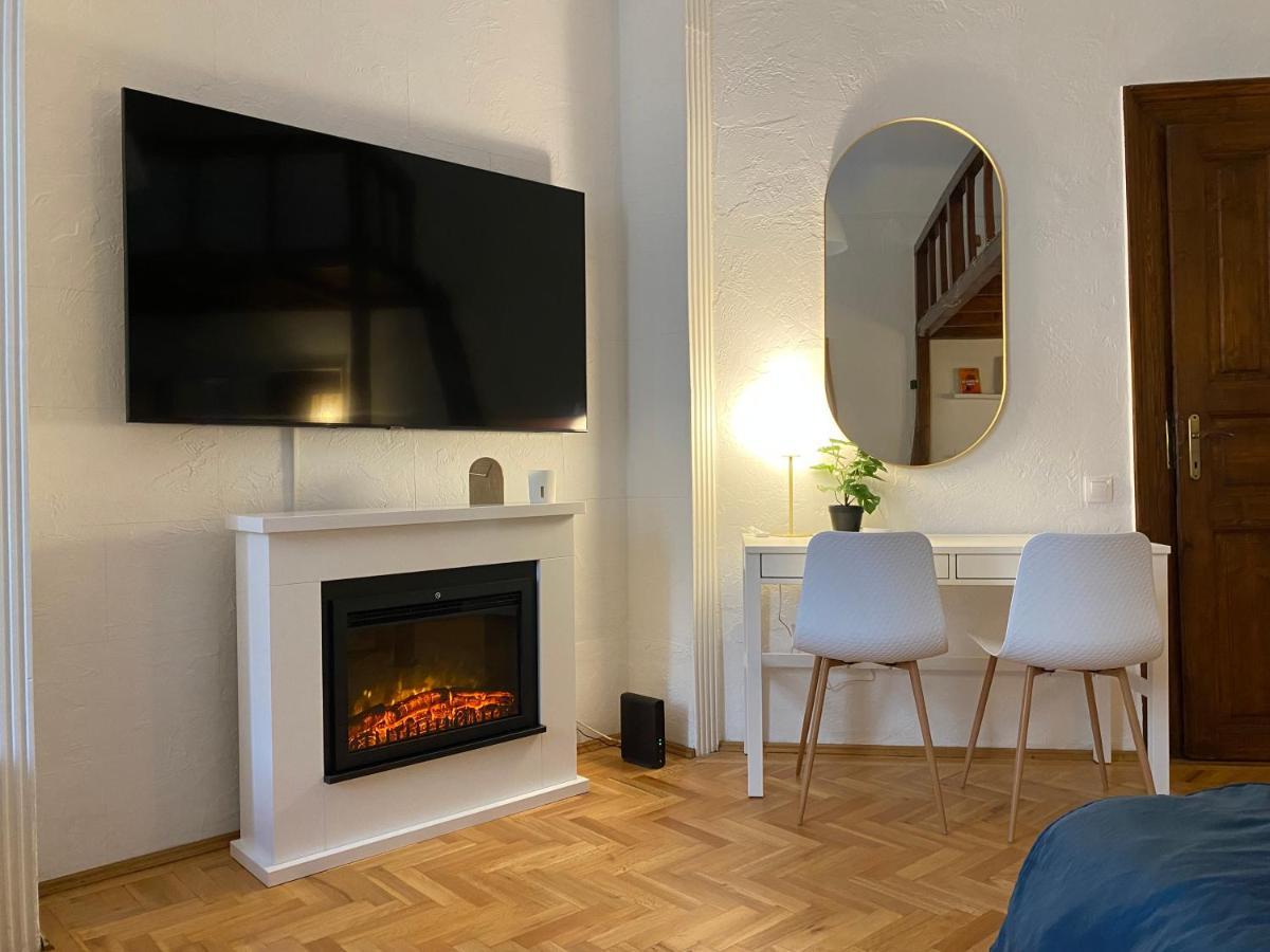 Romantic City Centre Flat - Alexandra Apartment Budapest Exterior photo