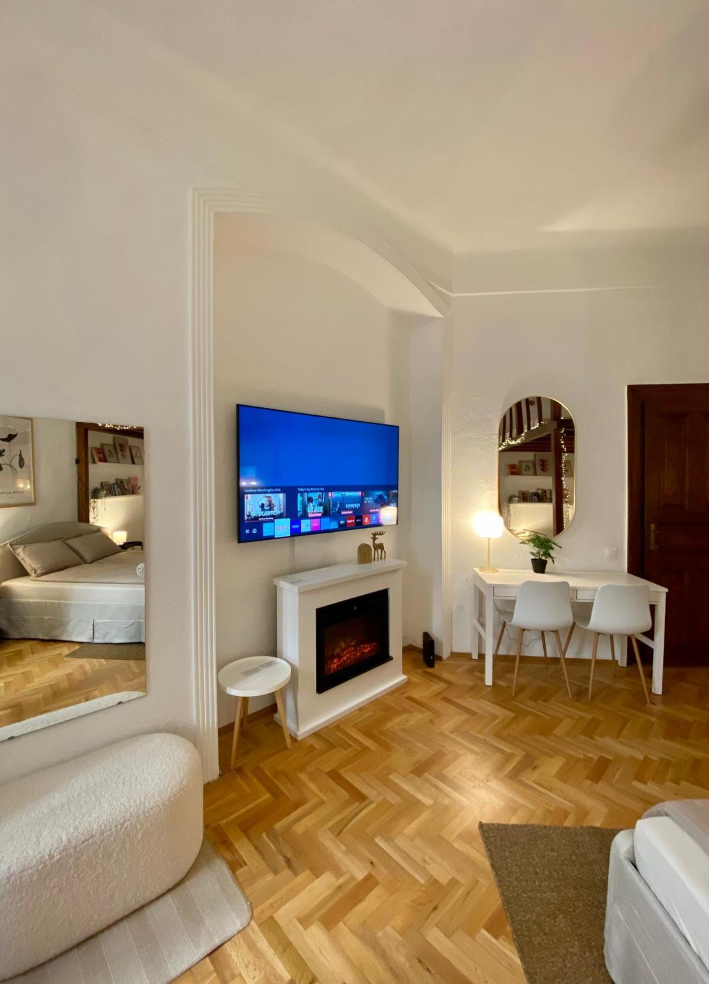 Romantic City Centre Flat - Alexandra Apartment Budapest Exterior photo